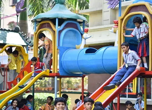 Science laboratory at GD Goenka Public School - best CBSE school in North Kolkata